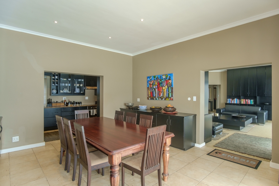 5 Bedroom Property for Sale in Misty Cliffs Western Cape